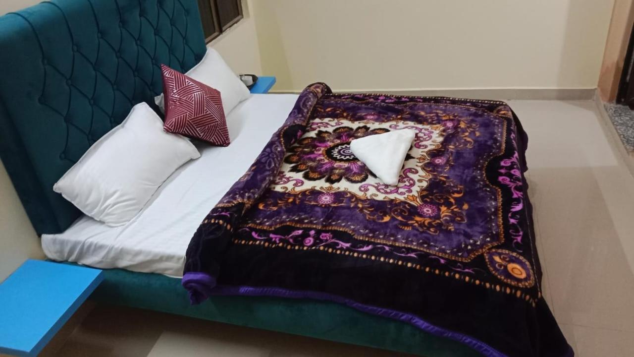Mauji'S Villa Hotel & Guest House Allāhābād Junction Eksteriør billede