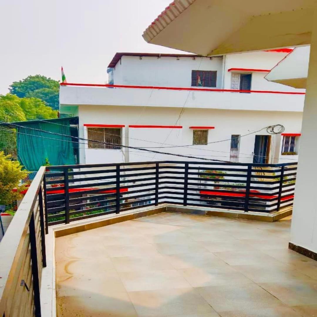 Mauji'S Villa Hotel & Guest House Allāhābād Junction Eksteriør billede